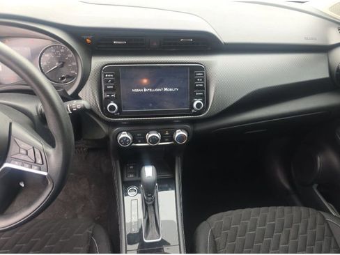 Used 2023 Nissan Kicks SV image 24