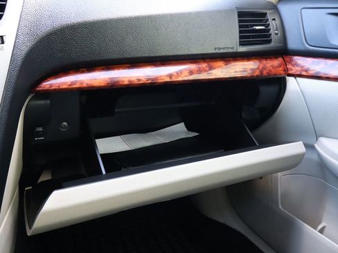 Used 2010 Subaru Legacy 2.5GT Limited image 37