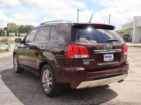Used 2011 Kia Sorento SX FWD image 5