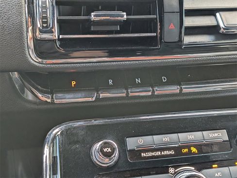 Used 2020 Lincoln Navigator L Reserve w/ Equipment Group 208A Reserve image 30