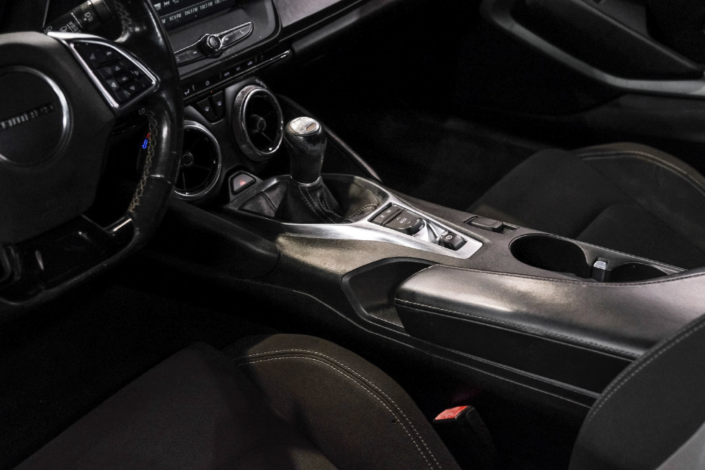 Used 2018 Chevrolet Camaro LS RWD image 22