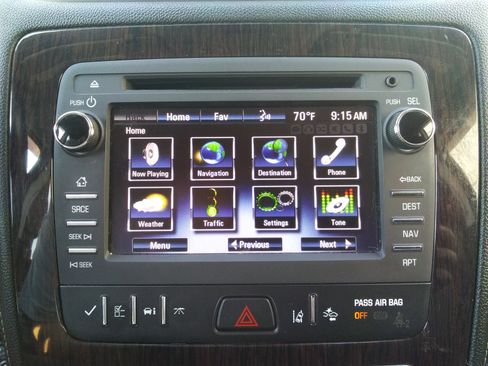 Used 2017 Chevrolet Traverse Premier image 21