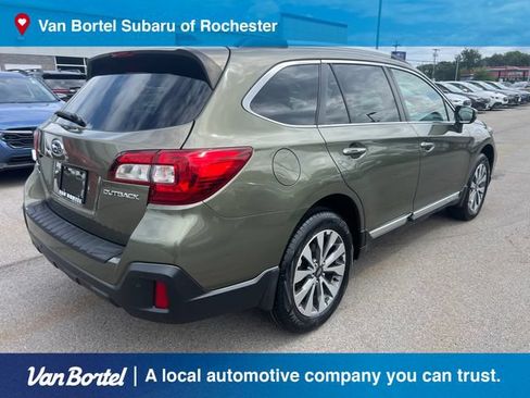 Used 2019 Subaru Outback 2.5i Touring AWD/4WD image 6
