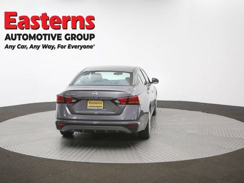 Used 2024 Nissan Altima 2.5 S FWD image 33