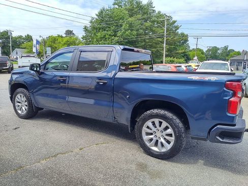 Used 2020 Chevrolet Silverado 1500 Custom w/ Custom Value Package AWD/4WD image 5