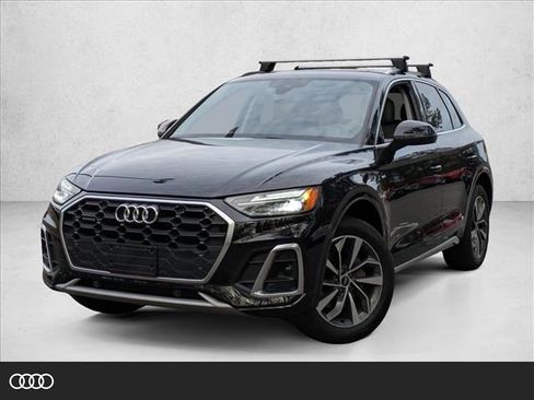 Used 2022 Audi Q5 2.0T Premium w/ Convenience Package image 1