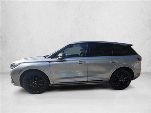 Used 2023 Lincoln Corsair Standard w/ Equipment Group 101A image 9