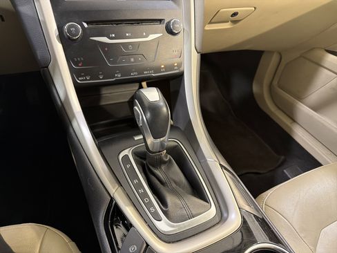 Used 2014 Ford Fusion SE w/ Equipment Group 202A FWD image 20