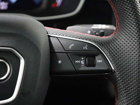 Certified 2025 Audi Q3 2.0T Premium Plus w/ Premium Plus Package image 26