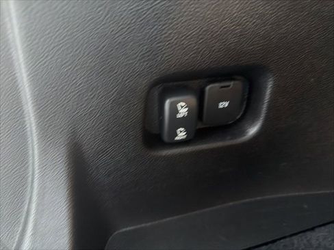 Used 2024 Ford Edge SEL image 12