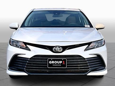 Used 2023 Toyota Camry LE image 3