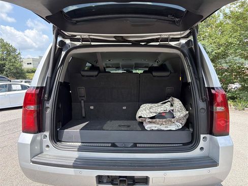 Used 2019 Chevrolet Tahoe LT RWD image 14