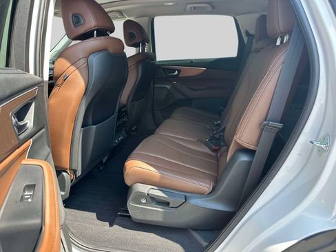 Used 2024 Acura MDX SH-AWD w/ Technology Package image 17