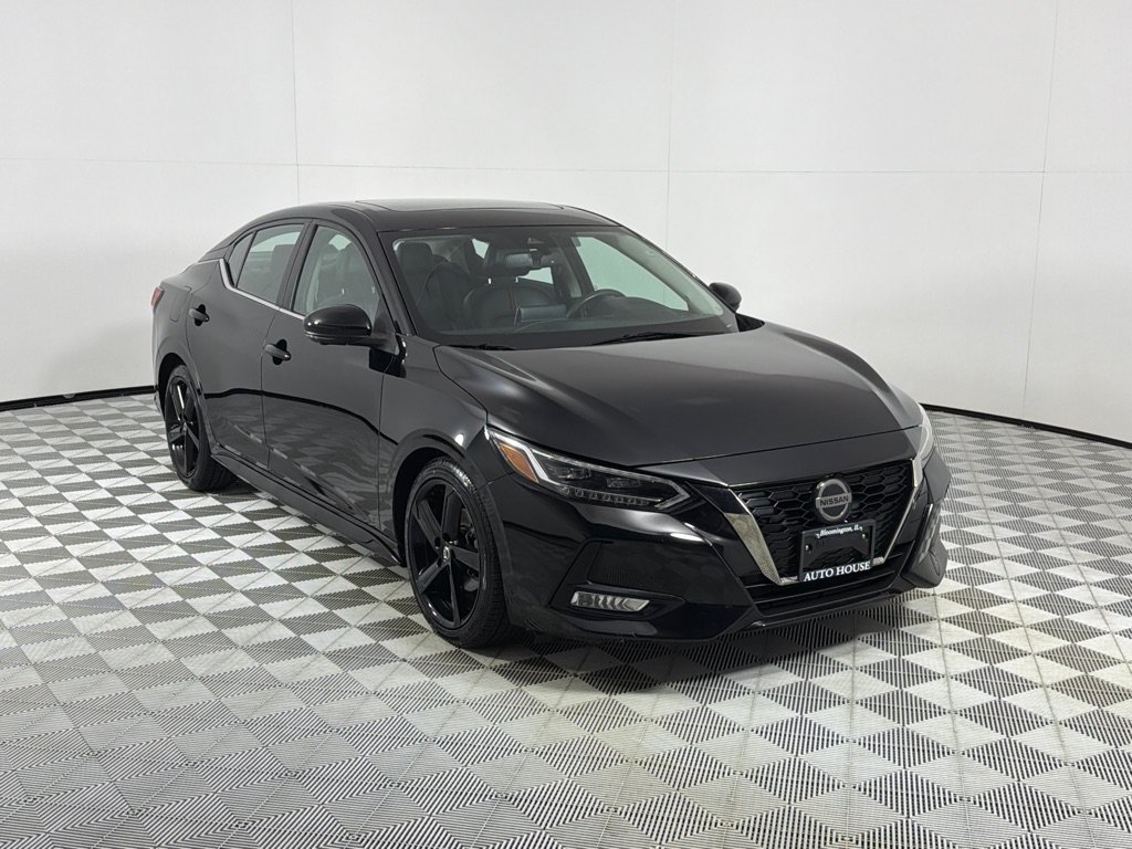 Used 2021 Nissan Sentra SR w/ SR Premium Package FWD image 3