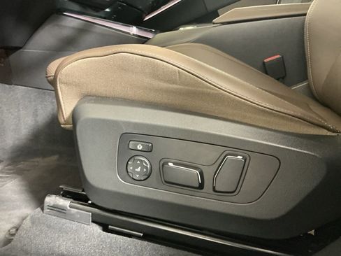 Certified 2025 BMW X3 xDrive30i w/ Convenience Package image 21