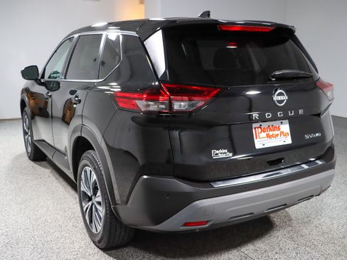 Used 2022 Nissan Rogue SV AWD/4WD image 9