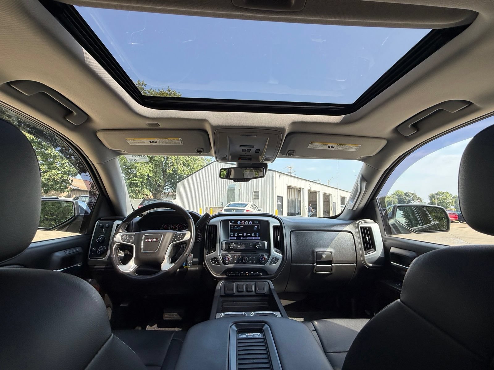 Used 2017 GMC Sierra 1500 SLT AWD/4WD image 26