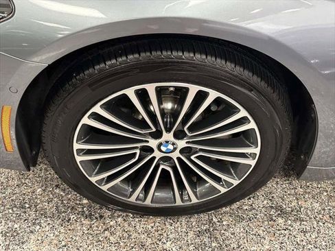 Used 2017 BMW 530i xDrive AWD/4WD image 7