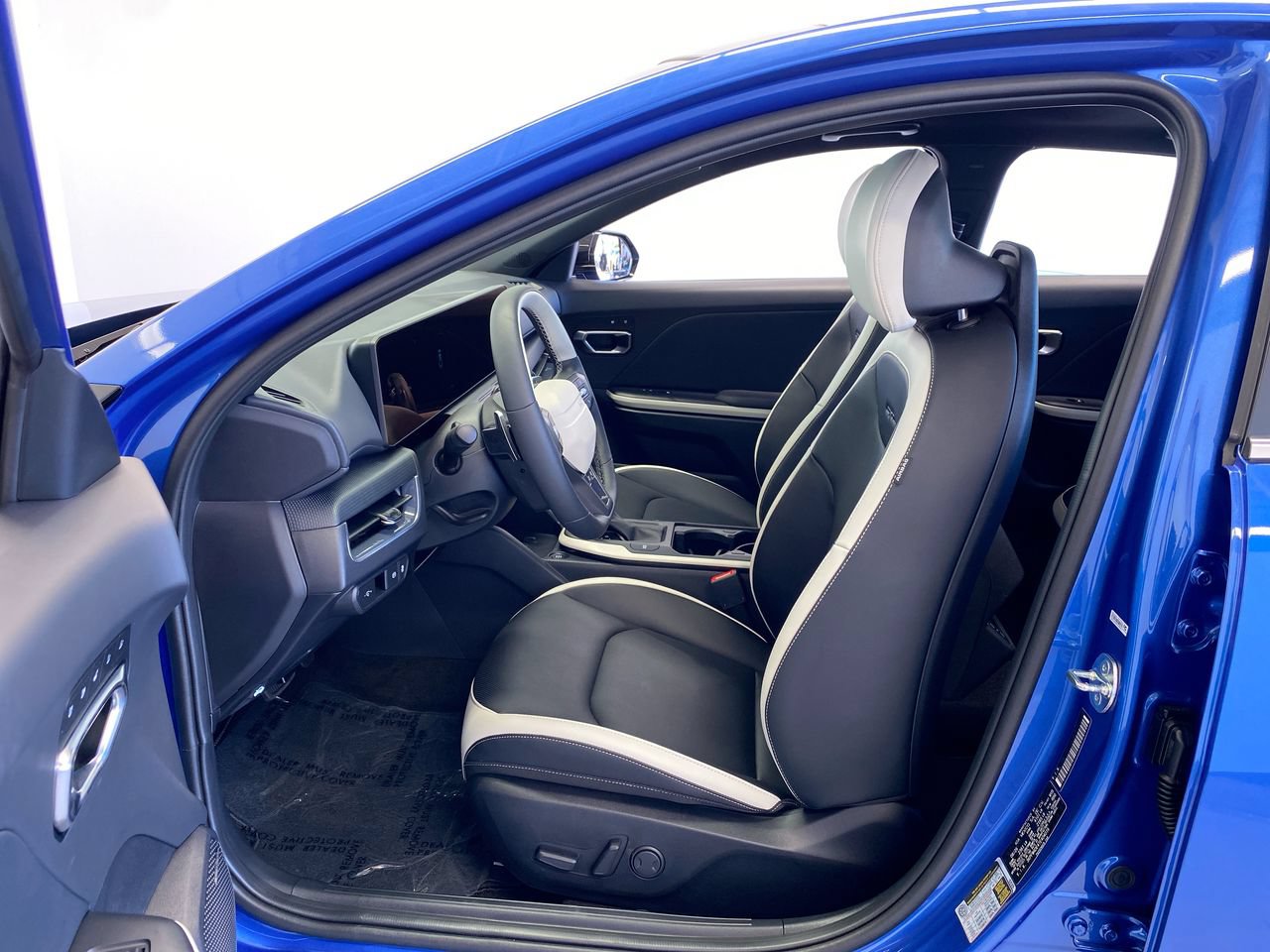 New 2026 Kia K4 GT-Line FWD image 16