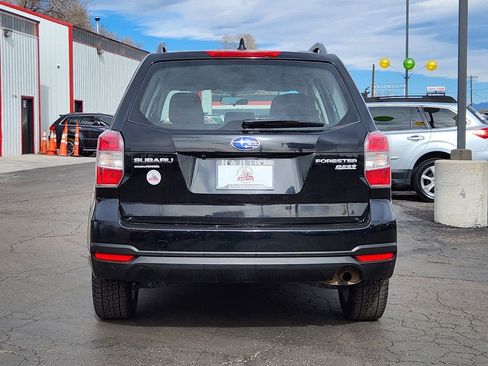 Used 2016 Subaru Forester 2.5i w/ Alloy Wheel Package image 6