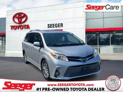 Used 2020 Toyota Sienna XLE w/ XLE Navigation Package