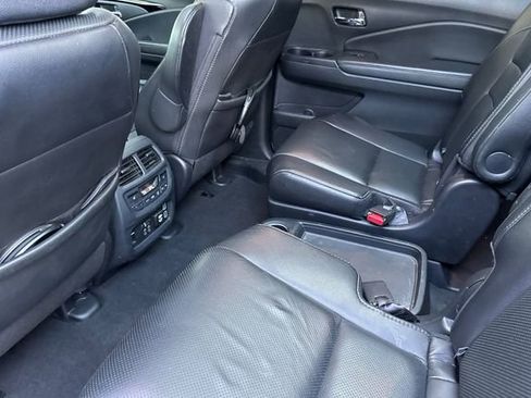 Used 2020 Honda Pilot Elite image 12