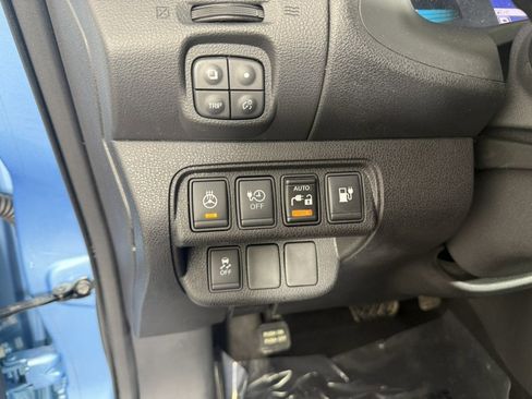 Used 2015 Nissan Leaf SL w/ Premium Package image 21