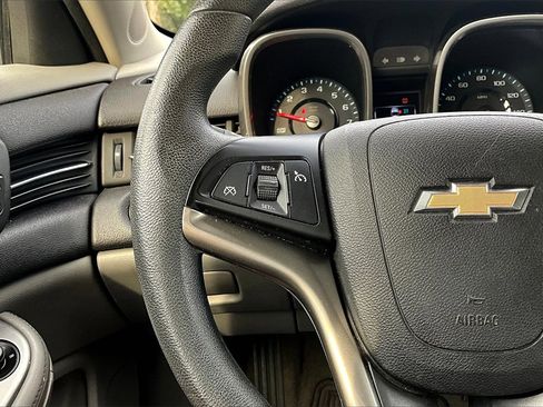 Used 2016 Chevrolet Malibu LS image 18