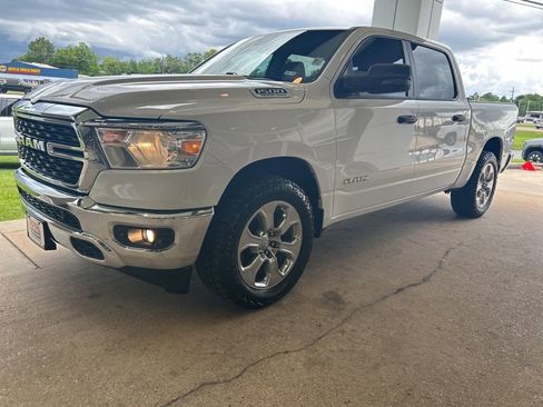 Used 2023 RAM 1500 Lone Star AWD/4WD image 4