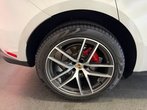 Certified 2026 Porsche Macan S AWD/4WD image 12