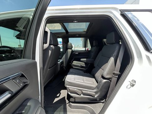 Used 2025 Chevrolet Tahoe LT w/ Comfort Package RWD image 8