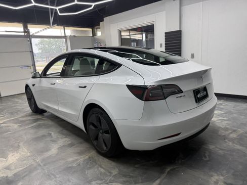 Used 2021 Tesla Model 3 Standard Range Plus RWD image 2