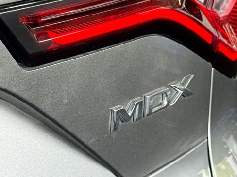 Used 2025 Acura MDX FWD image 10