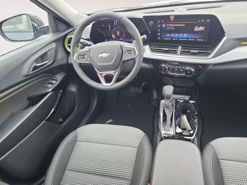 New 2026 Chevrolet Trax LT w/ Driver Confidence Package image 12