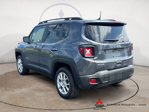 Used 2023 Jeep Renegade Latitude w/ Premium Group AWD/4WD image 5