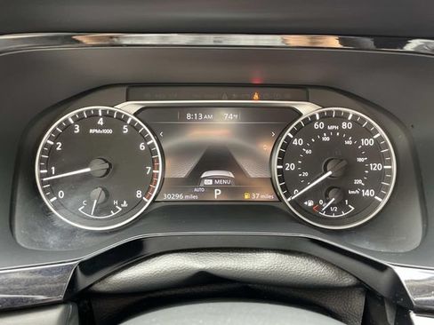 Used 2025 Nissan Pathfinder SV AWD/4WD image 37