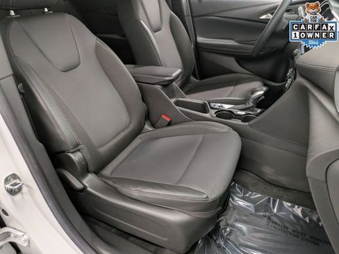 Used 2022 Buick Encore GX Preferred w/ Sport Touring Package FWD image 29