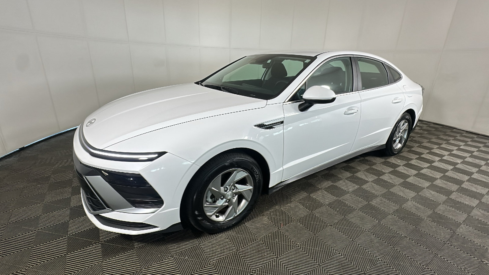Certified 2026 Hyundai Sonata SE FWD image 8