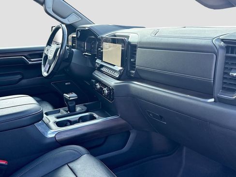 Used 2023 GMC Sierra 1500 SLT w/ SLT Premium Plus Package image 30