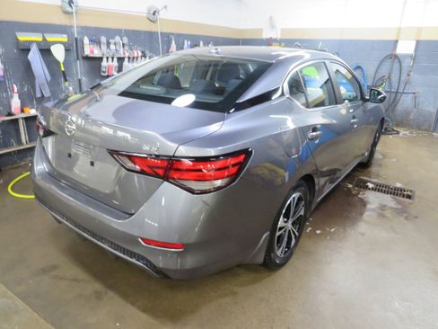 Used 2021 Nissan Sentra SV image 6