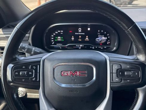 Used 2023 GMC Yukon XL SLT w/ SLT Premium Package AWD/4WD image 30