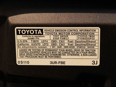 Used 2018 Toyota Tundra SR5 w/ SR5 Upgrade Package image 30