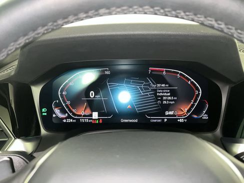 Used 2022 BMW 330i xDrive Sedan w/ Driving Assistance Package image 17
