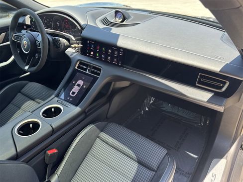New 2025 Porsche Taycan 4S image 28