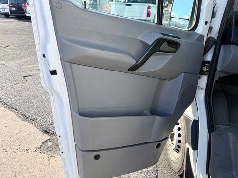 Used 2014 Mercedes-Benz Sprinter 3500 image 32