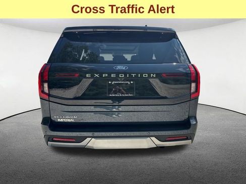 Used 2025 Ford Expedition Platinum w/ Driver's Package AWD/4WD image 13