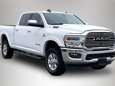 Used 2022 RAM 2500 Laramie AWD/4WD image 1