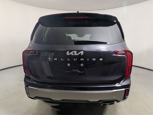New 2025 Kia Telluride S image 6