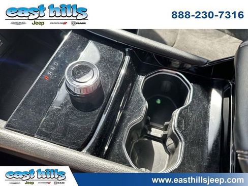 Used 2023 Jeep Grand Cherokee L Laredo AWD/4WD image 28
