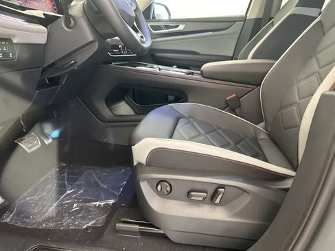 New 2026 Volkswagen Atlas Peak Edition AWD/4WD image 23